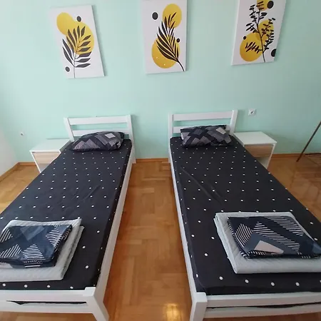 Railway Apartment Скопие Екстериор снимка